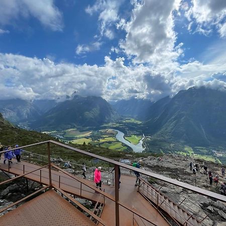 Апартаменты Bakkebo Trollstigen Ондалснес Экстерьер фото